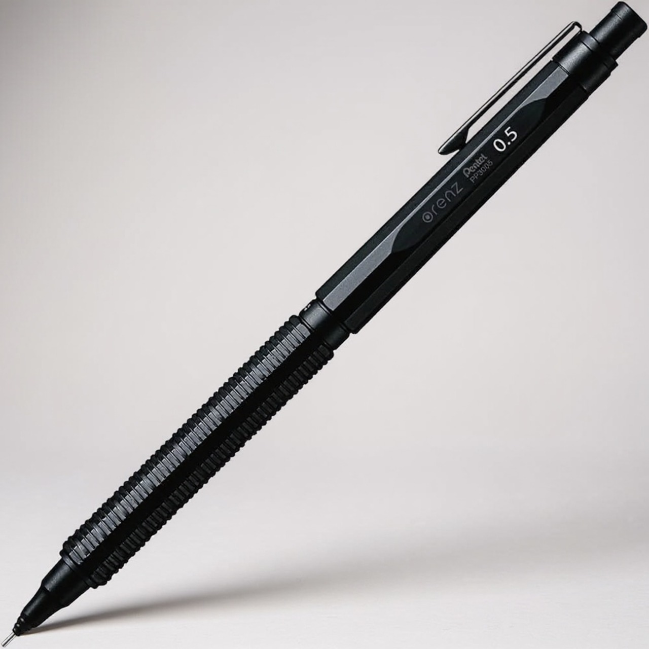 【Pentel/ぺんてる】オレンズネロ (orenznero) 0.5mm/0.3mm/0.2mm