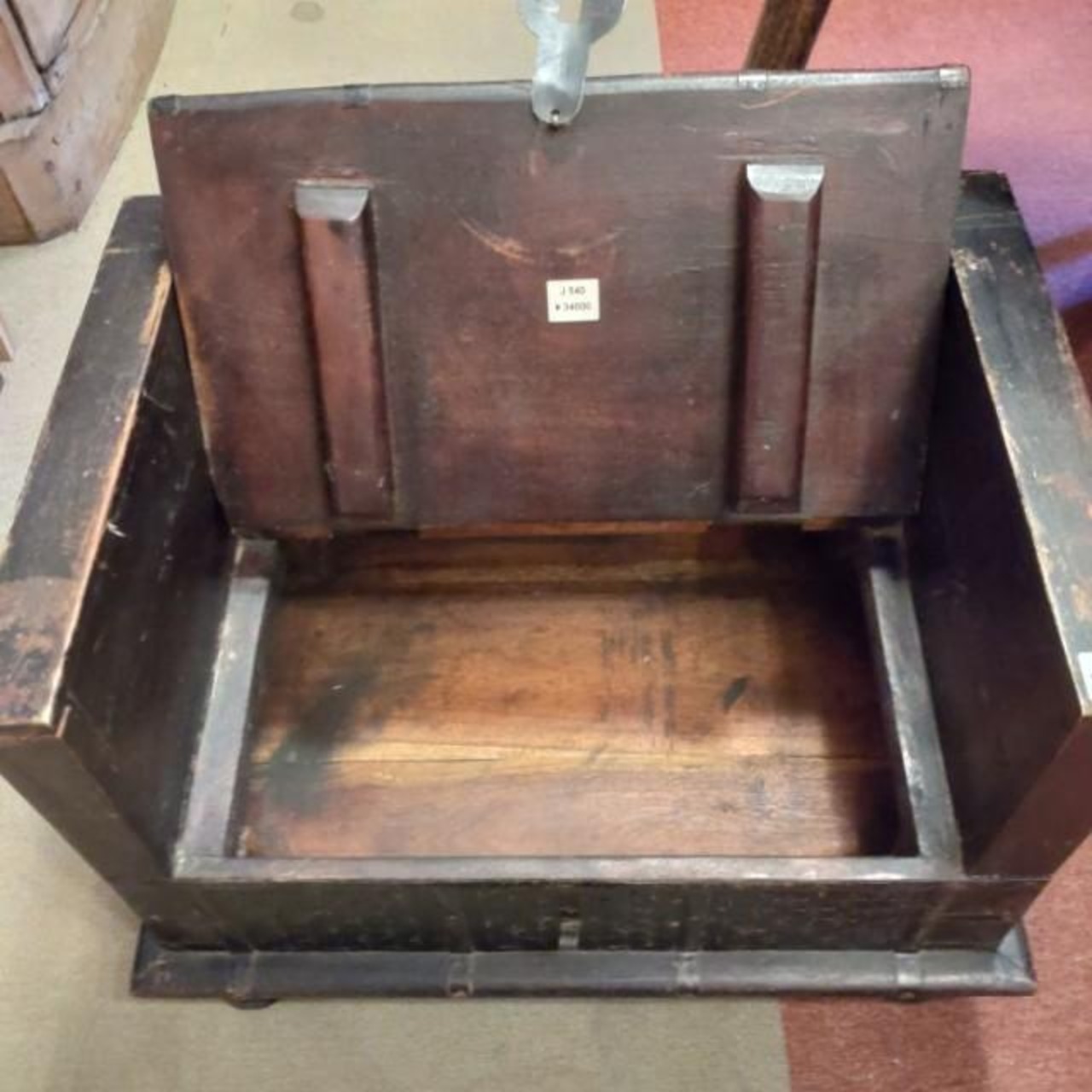 【One-of-a-kind Item】India Box Chair Made of Wood Antique Style Changes over time Display Interior goods