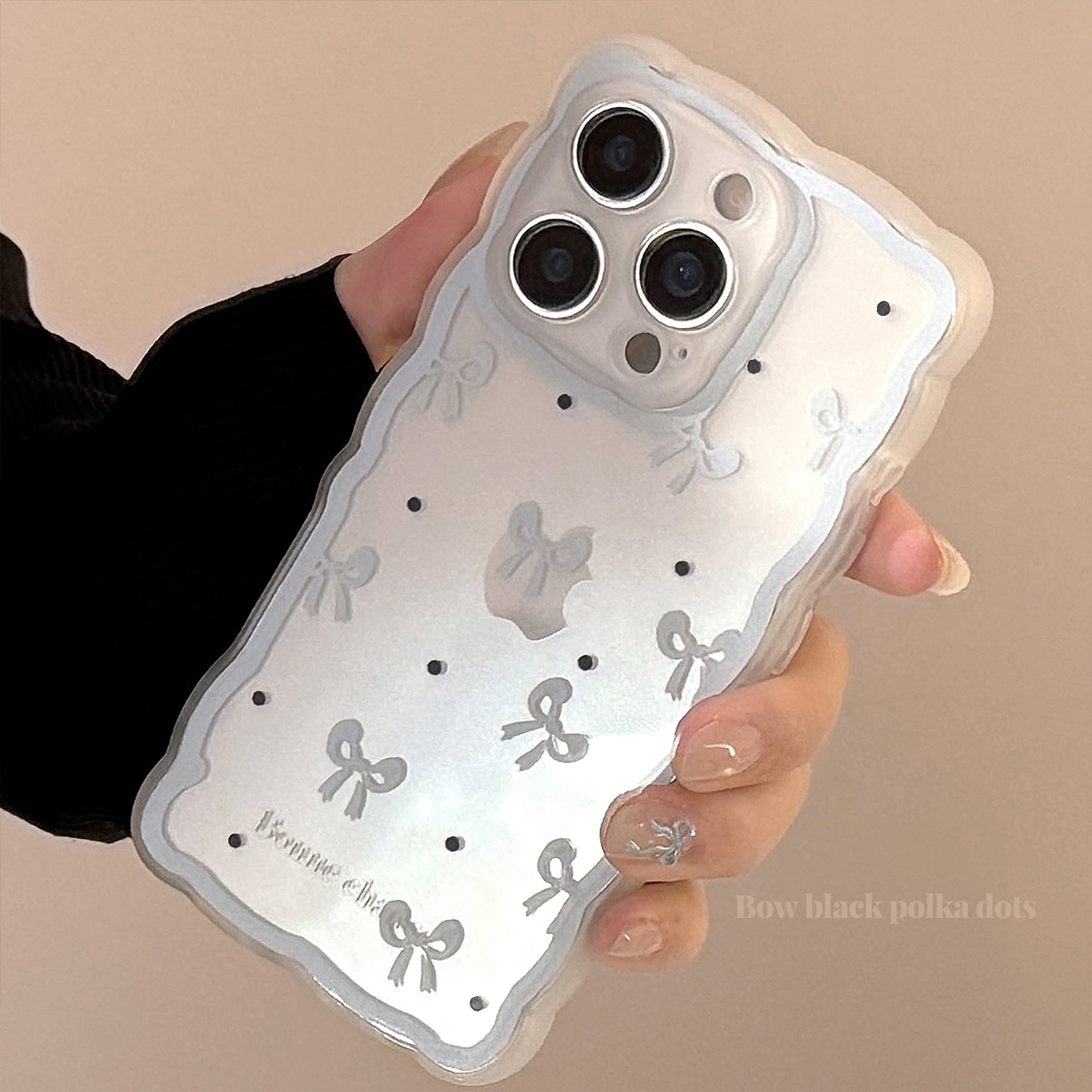 【iPhone16-11まで対応】人気うねうねケースに新作◎淡いミルクブルー リボン クリアケース 透明 蝶々結び ウェーブフレーム スマホケース ND-16328