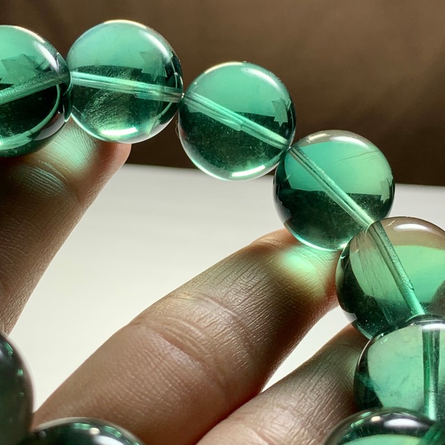 超透明！希少な大玉☆前後約18mm ビー玉グリーンフローライト