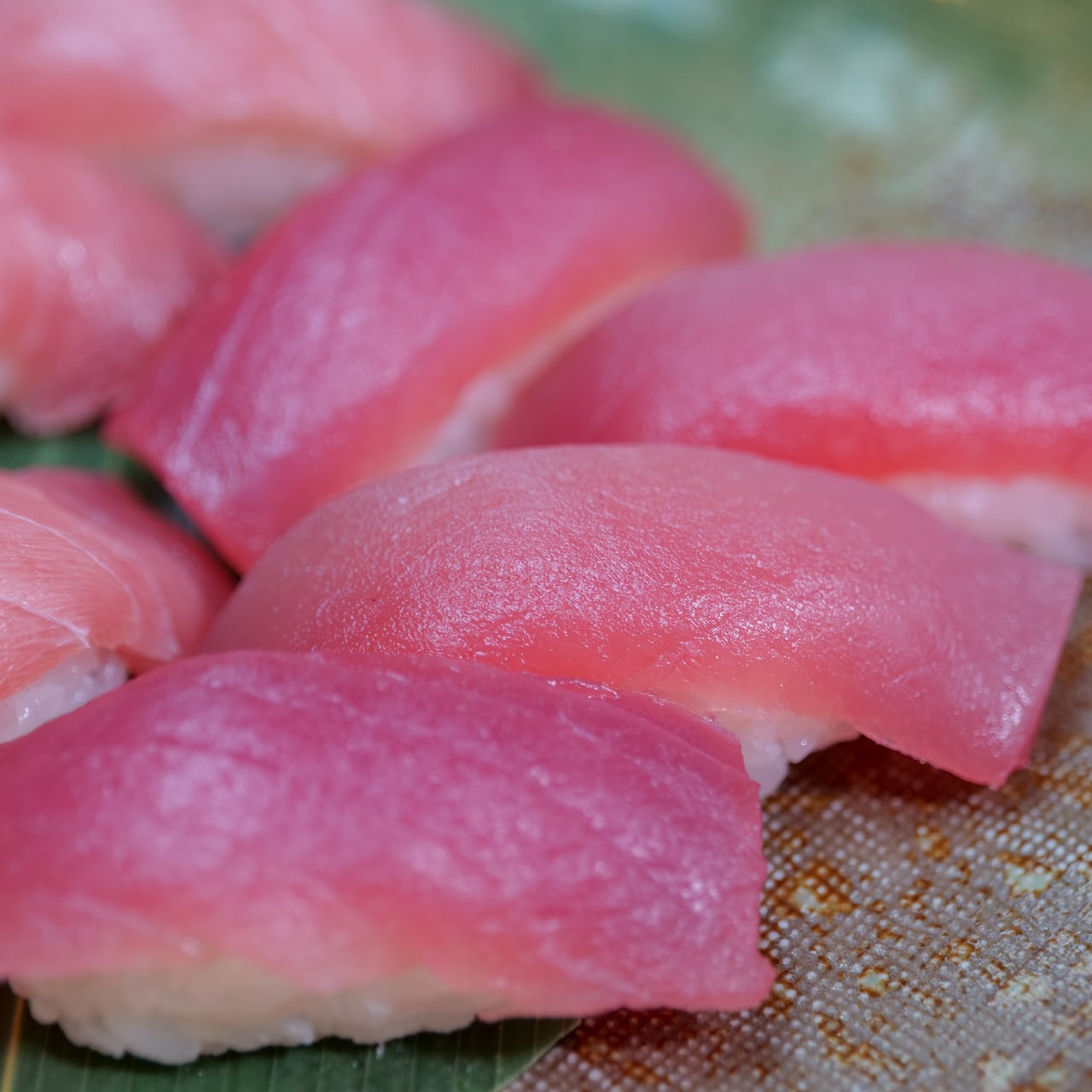 まぐろづくし握り 8カン | 菊一本店 通販サイト 老舗伝統の味と鮮度が