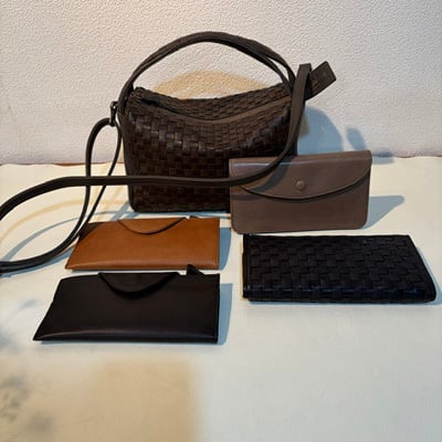 次回入荷分より値上げになります。 B.stuff ボックスシルエット2WAYバッグ(小)
