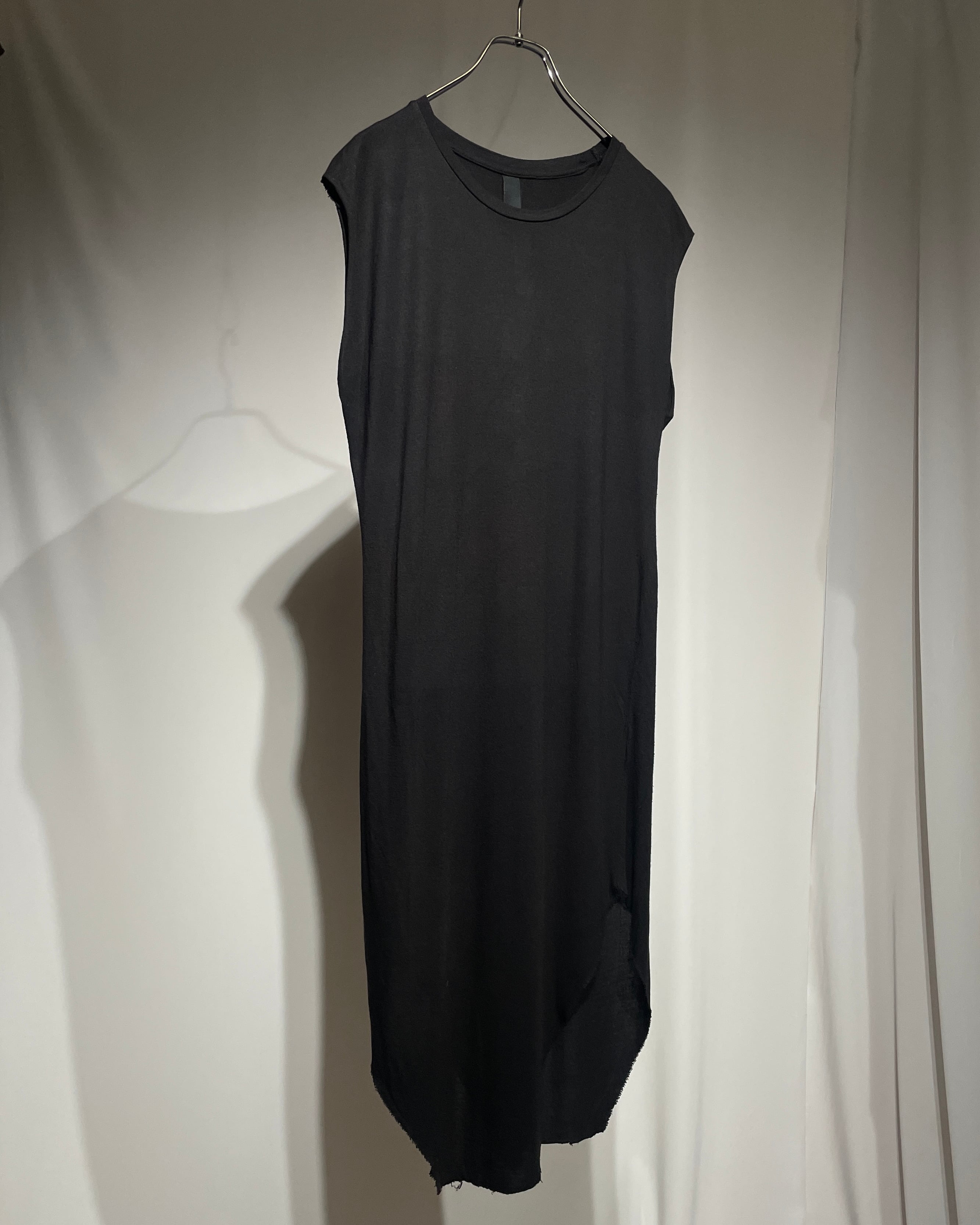 F/W2014 ARMY OF ME - Asymmetrical Raw-Edge Longline Tank