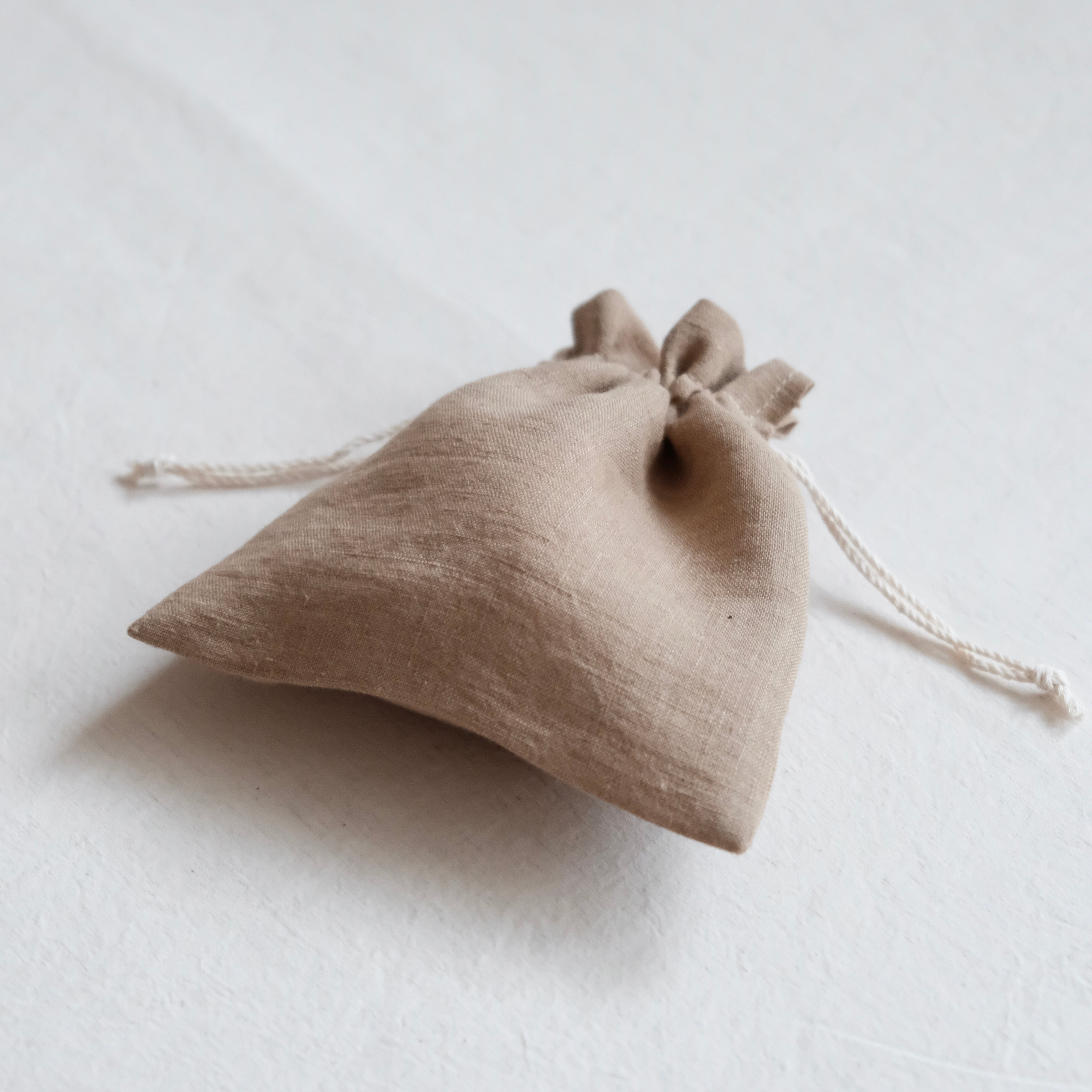 金木犀の香りのサシェ