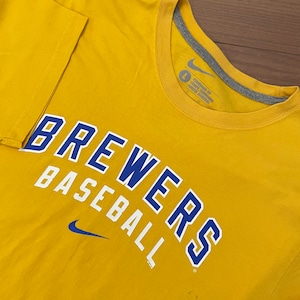 【NIKE】MLB ミルウォーキーブルワーズ Tシャツ Milwaukee Brewers アーチロゴ Lサイズ us古着 アメリカ古着