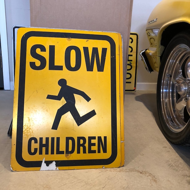 Slow children 2　アメリカンロードサイン　トラフィックサイン　道路標識
