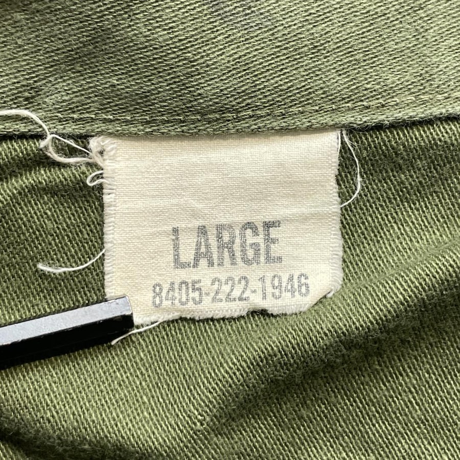 米軍OG-107ベイカーパンツの白いタグ LARGE 8405-222-1946