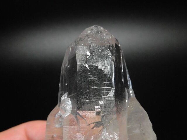 【送料無料】【高品質】神々の住む山　ガネーシュヒマール産水晶ポイント