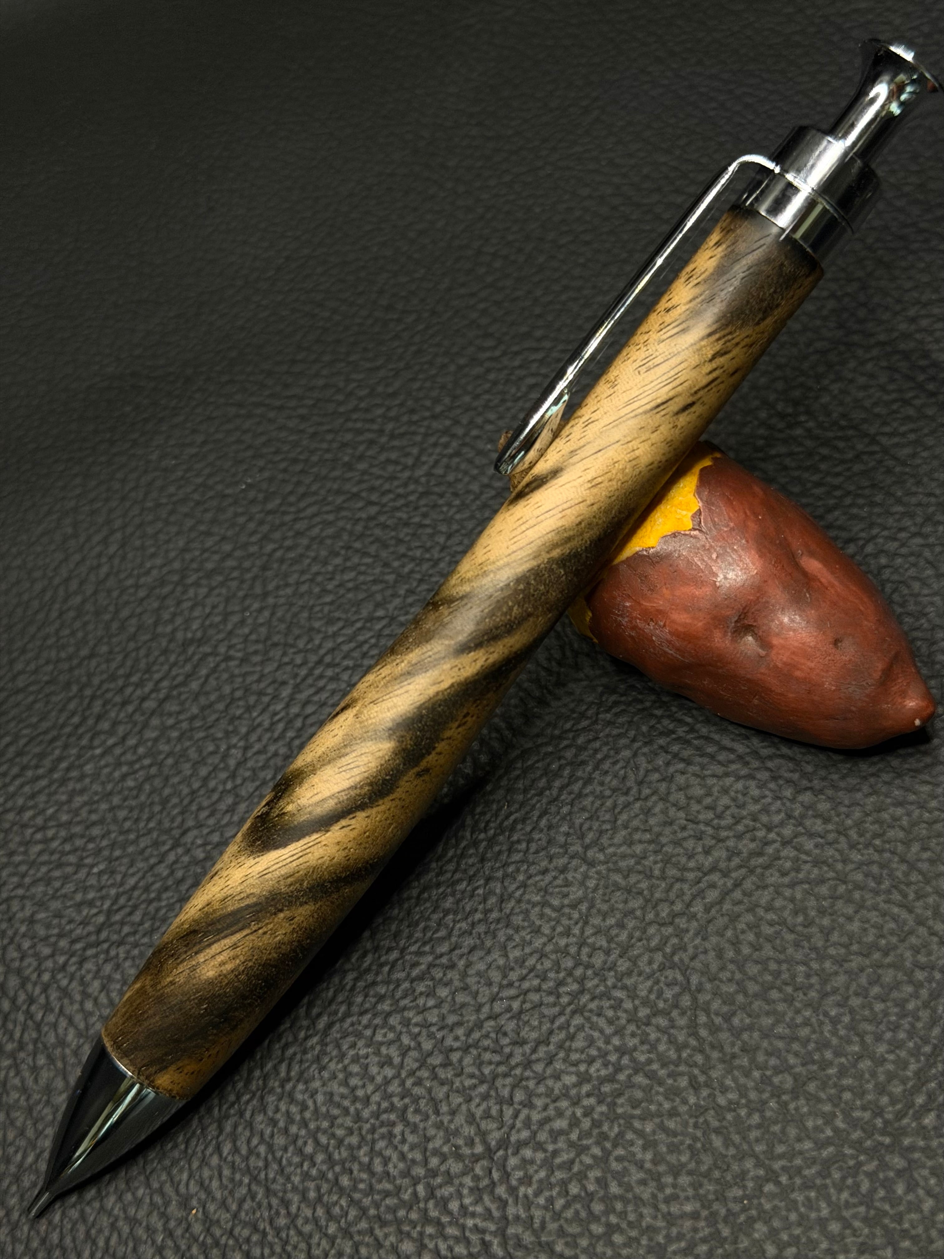 『brown』のどっしりした雰囲気の極上黒柿の名刺入れ 2個 4391bf1b823c706c7c415c8b89f88a