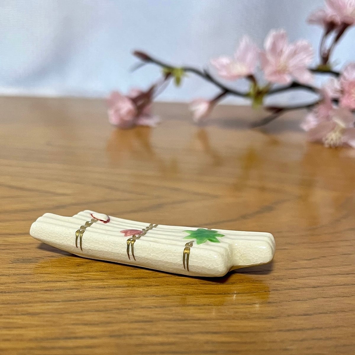 京焼清水焼】花筏（はないかだ）箸置き | ありく kyoto