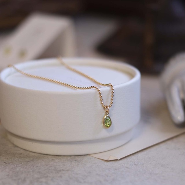 ペリドット・８月誕生石・Amulette Drop 14KGF ネックレス