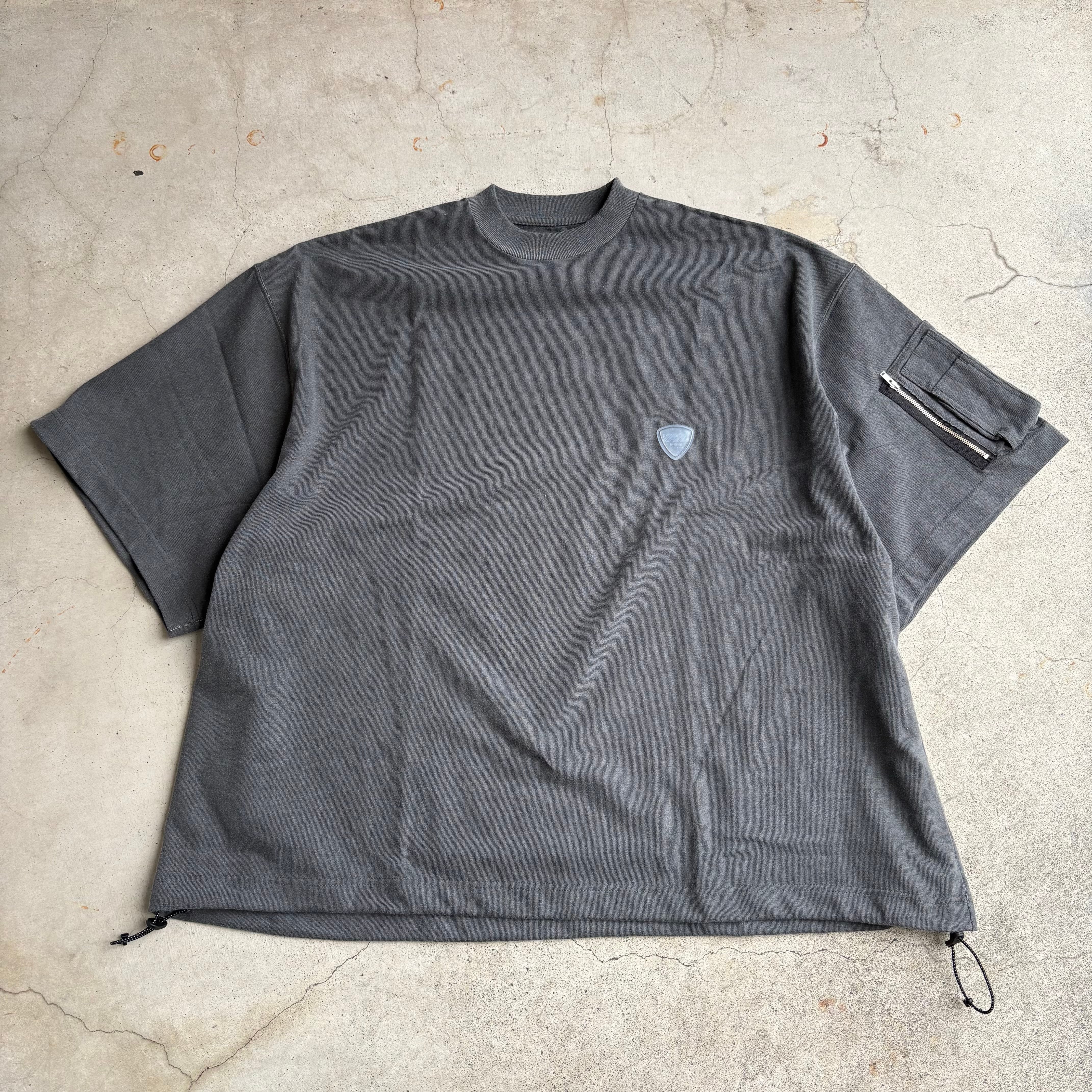 S.F.C TECH POCKET NYLON SS TEE D Grey