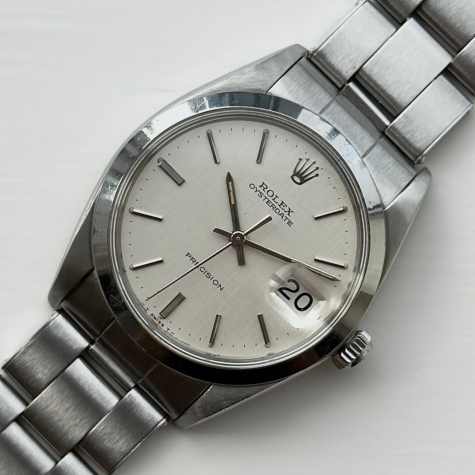 Rolex Oyster Date 6694 (18*****) Silver Linen Dial
