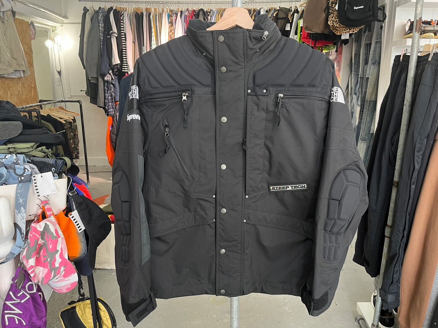 Supreme × THE NORTH FACE STEEPTECH APOGEE JACKET BLACK LARGE 