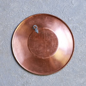 美しい模様の、銅のプレート 6