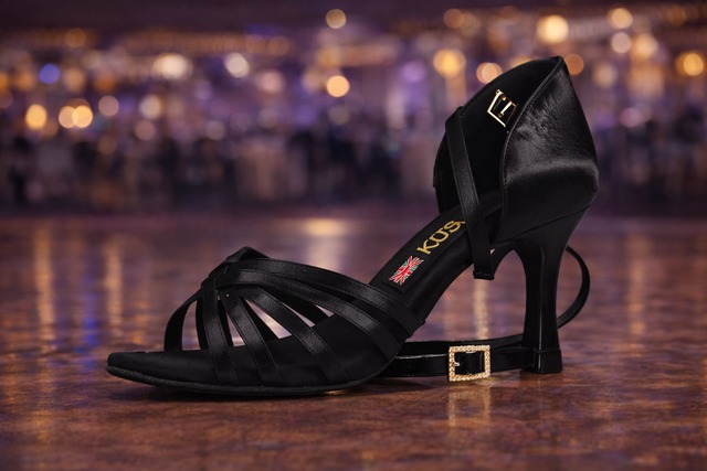 クロスストラップ・ラテンダンスシューズ　ds0059