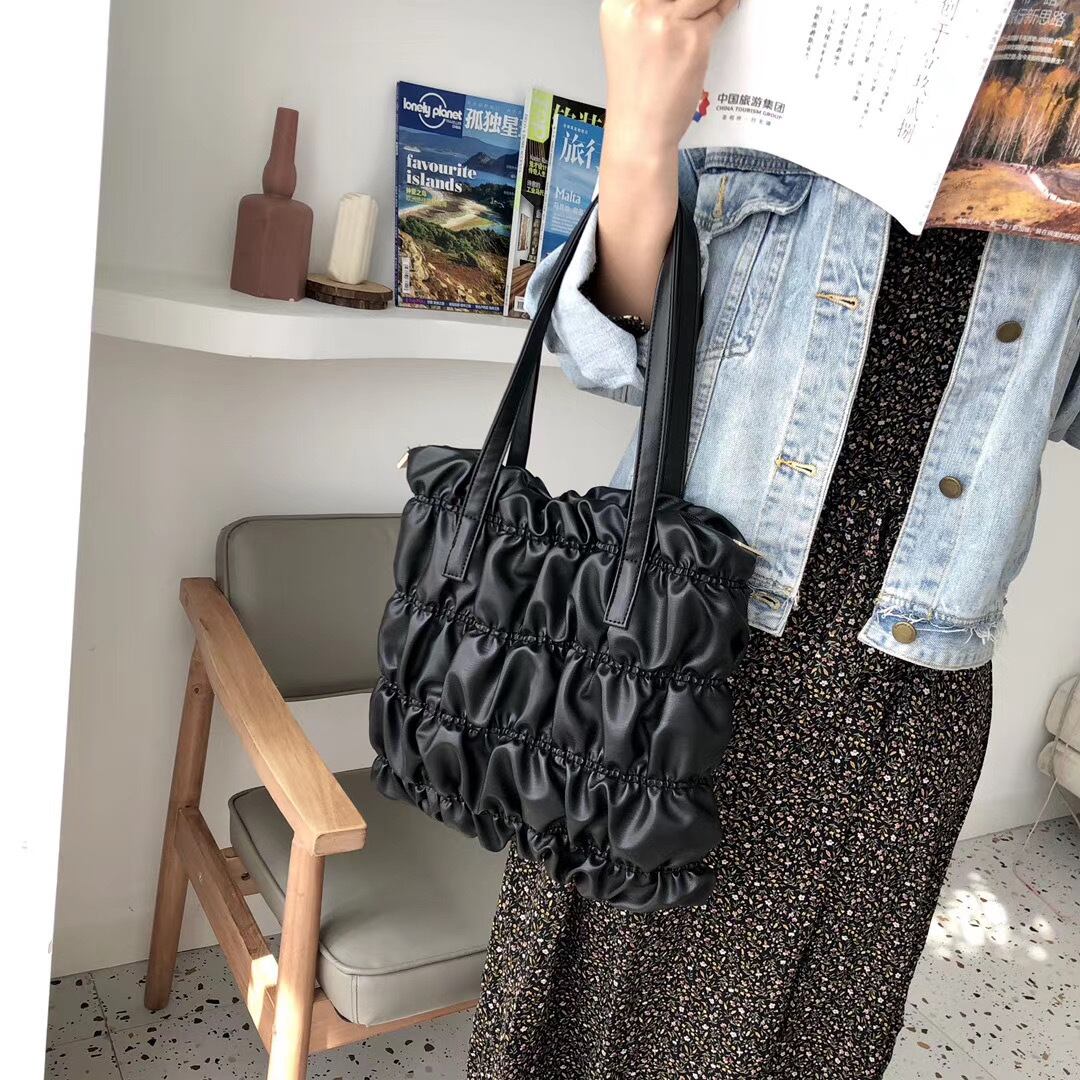 キルティングトートバッグ