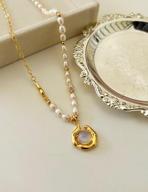 オパール＆天然パールネックレス  真鍮金メッキ  エネルギー 高級感