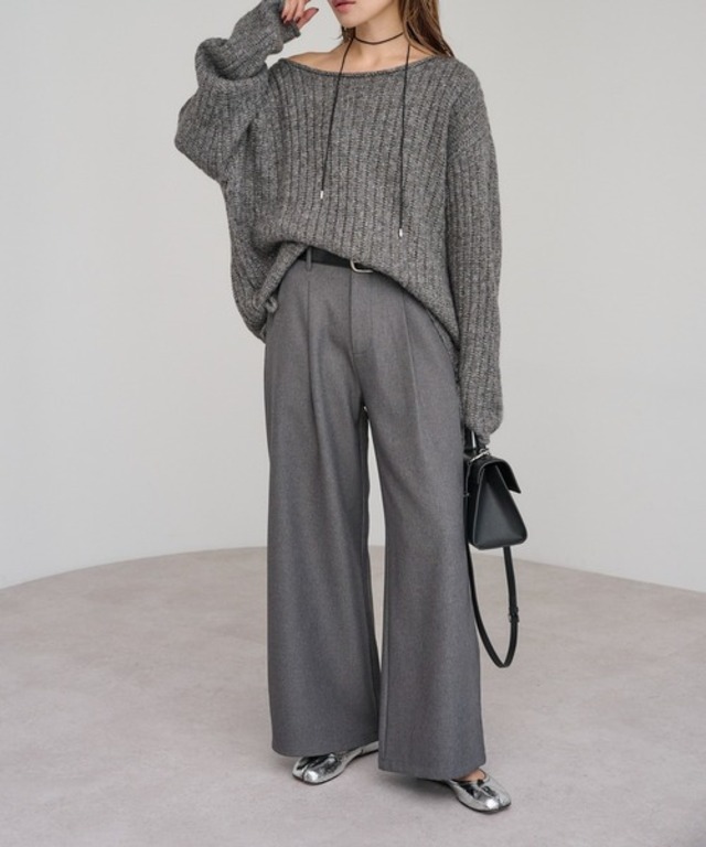 クラシカルシルエットパンツ