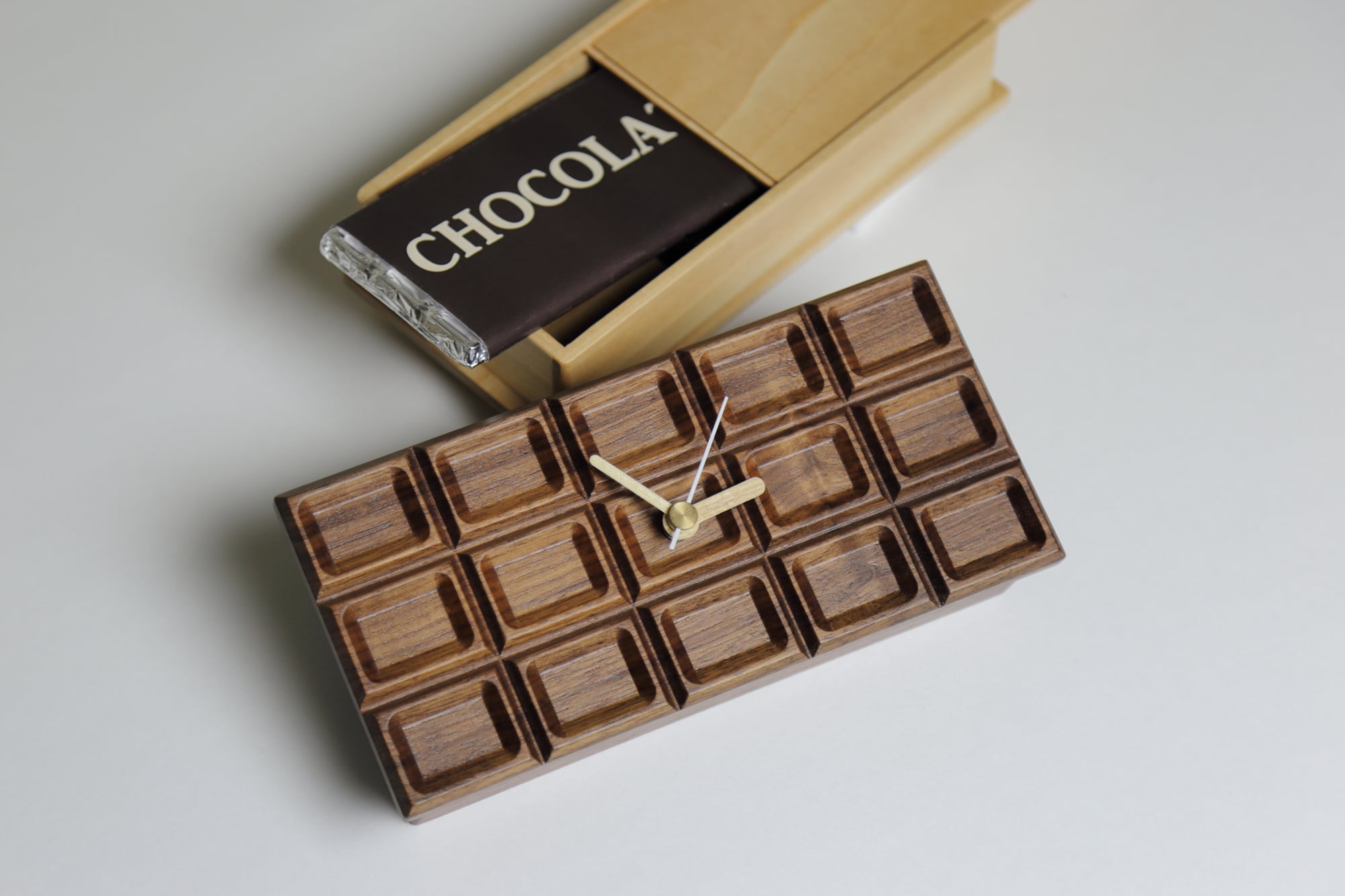 木製】 もしもクロック／チョコレート｜ウォールナット(茶) | 佐藤工芸