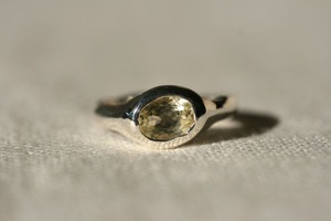 lemon quartz ring
