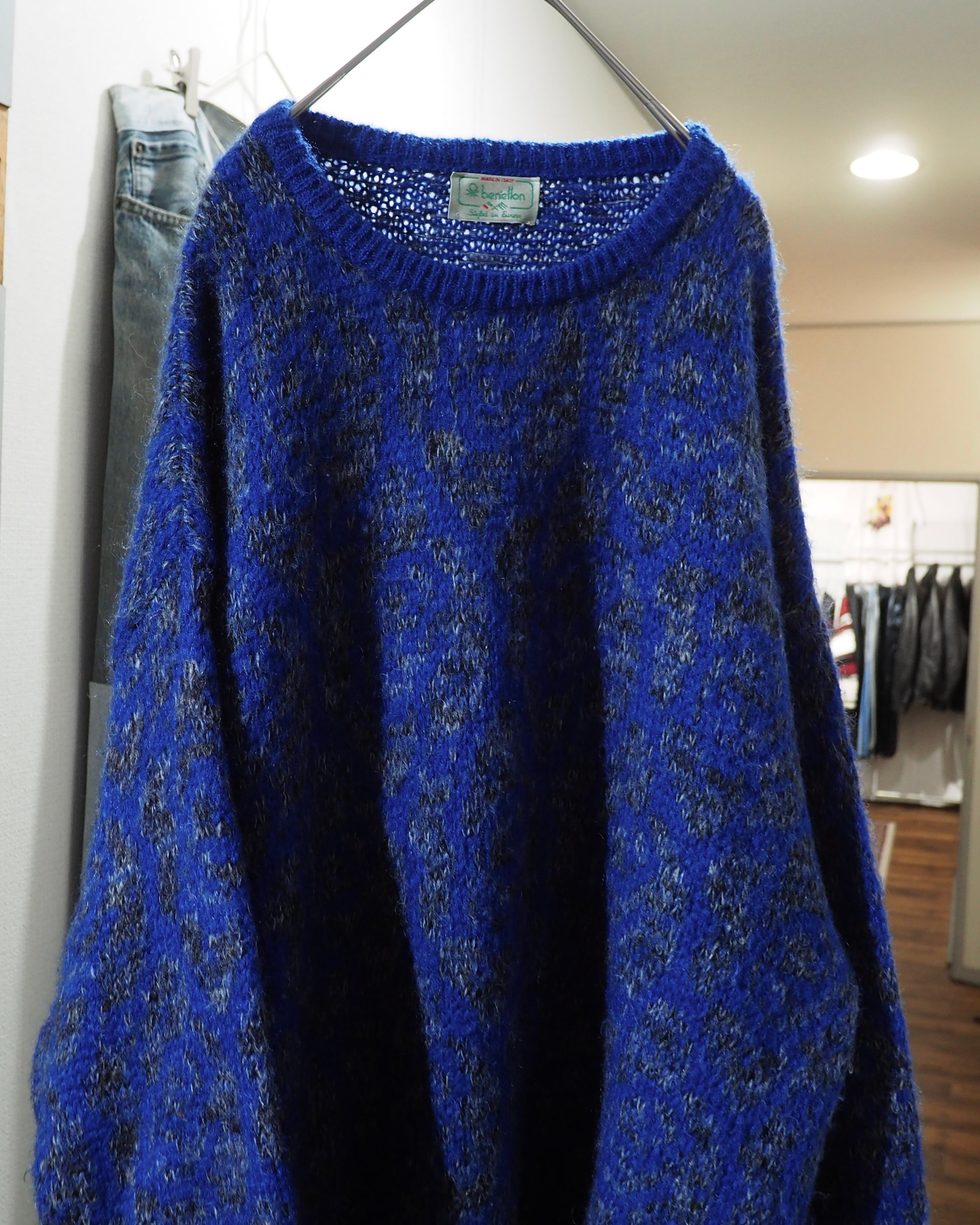 1980 - 90s ” Made in Italy - Benetton ” Beautiful Flower All Over Pattern Vintage Loose Knit
