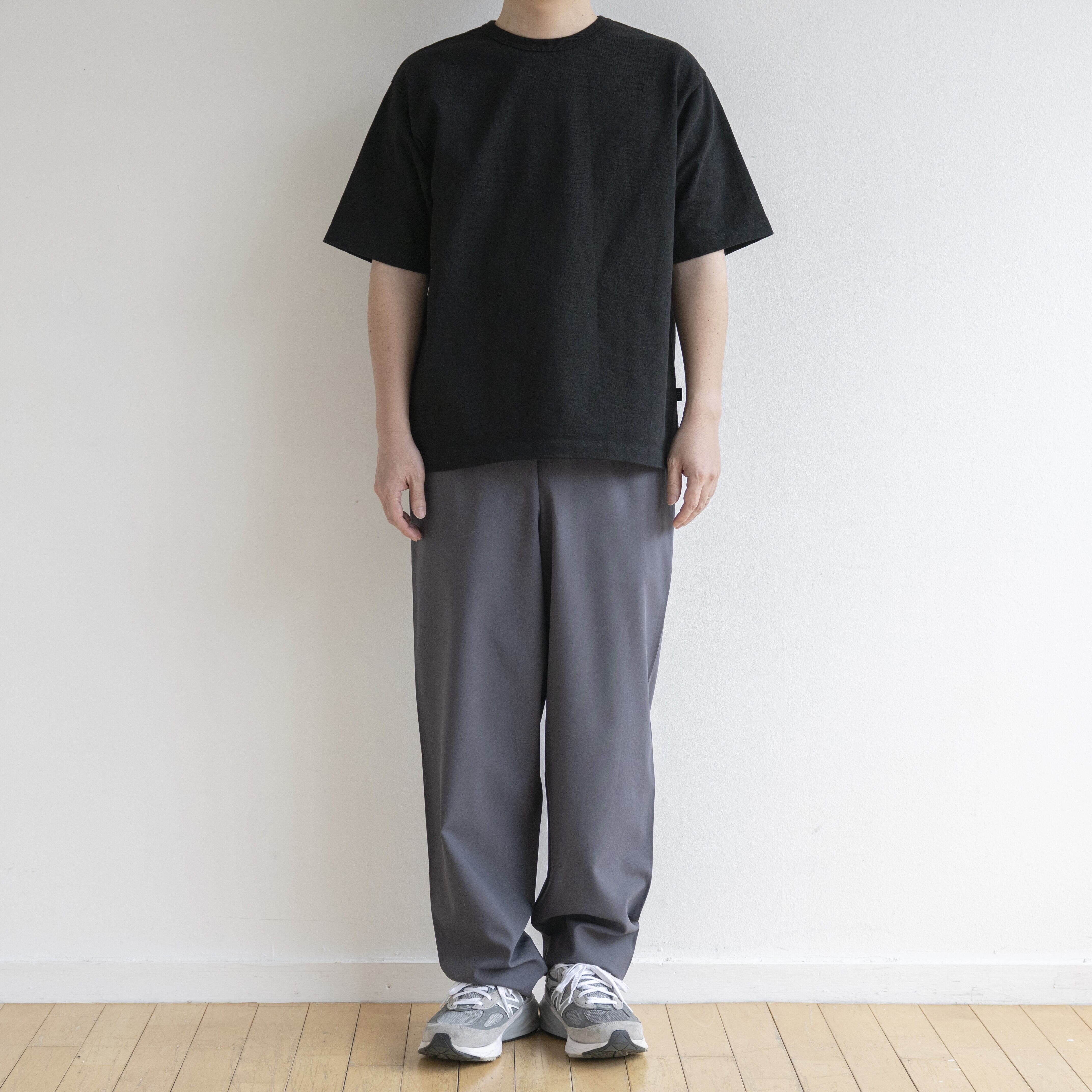 製品洗いをかけた吊り編みTシャツ | LOCAL FABRIC