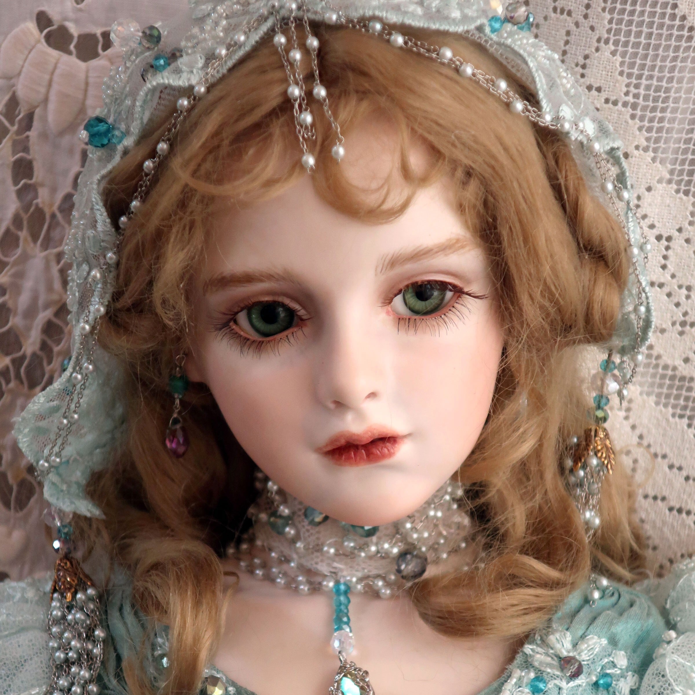 美*子様 アンティークディスプレイ　人形付き 洋装 | 創作人形館ミワドールBASE店