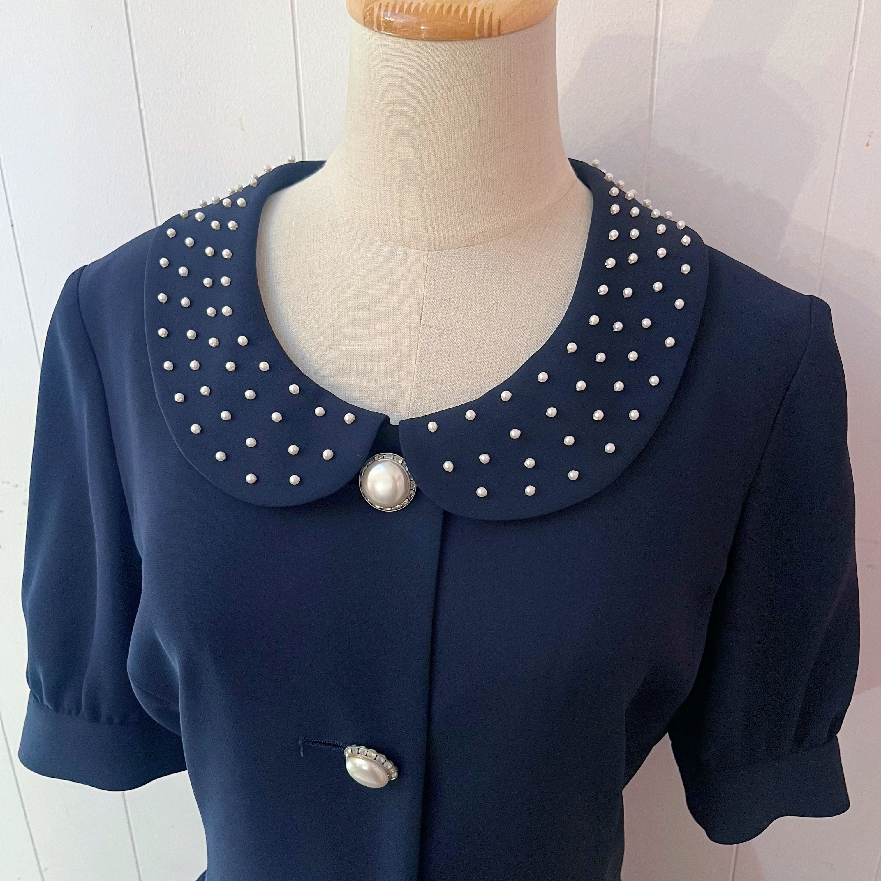 pearl big button gather one-piece