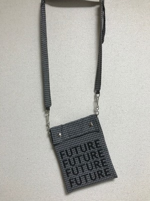 UNFINISHED FUTUREサコッシュ