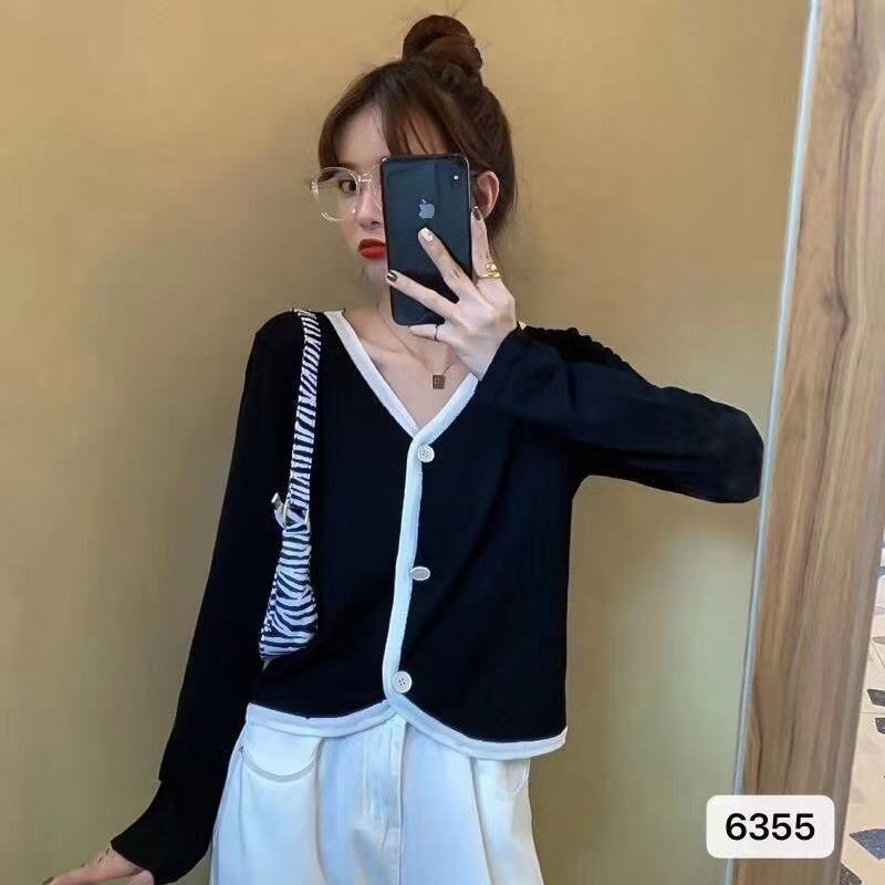 Vネックカーディガン