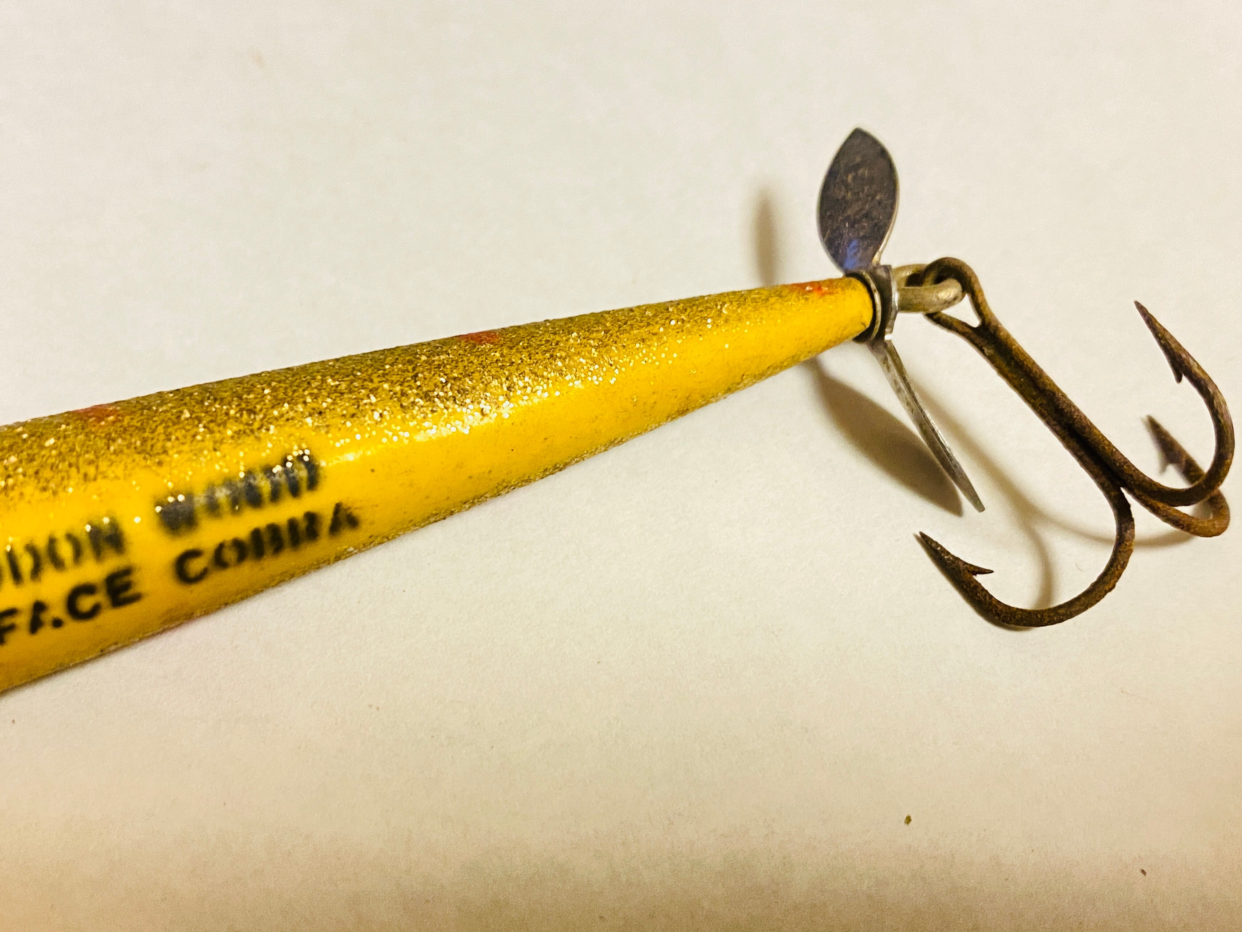 60s Heddon 『Wood Surface Cobra』[8815] | Tackleshop GTA