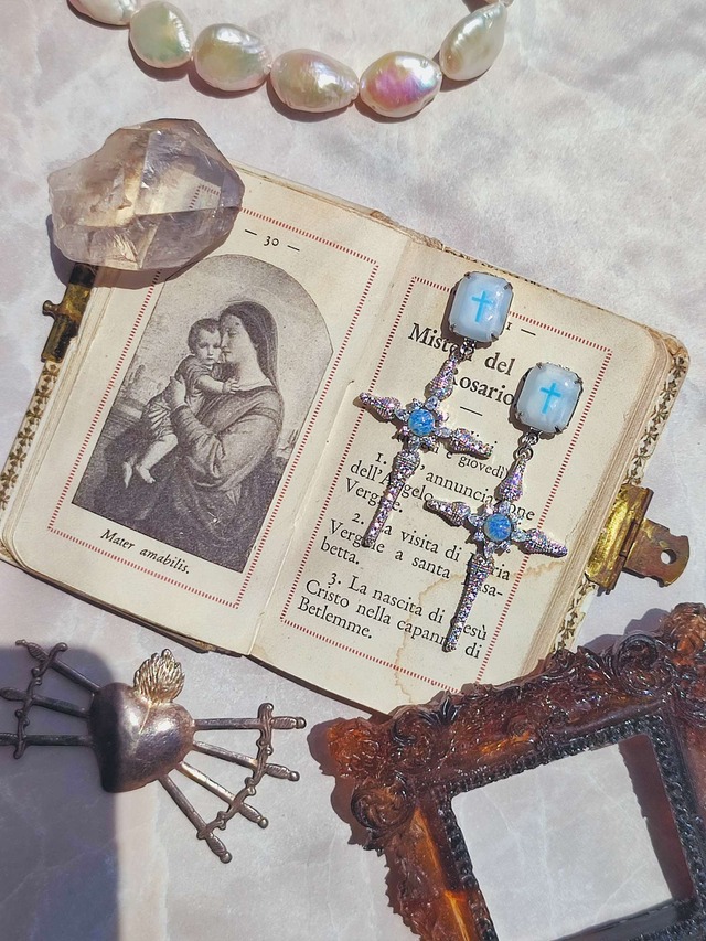 【RELIGION CROSS ROD  GOTHIC EARRING／（XX374） 】