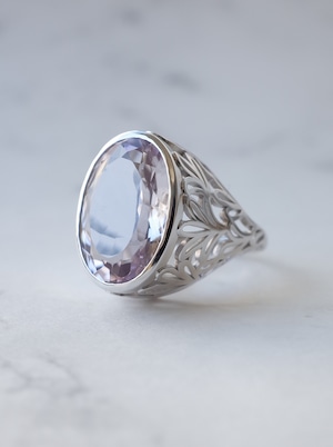 AGAPANTHUS Light Amethyst Ring