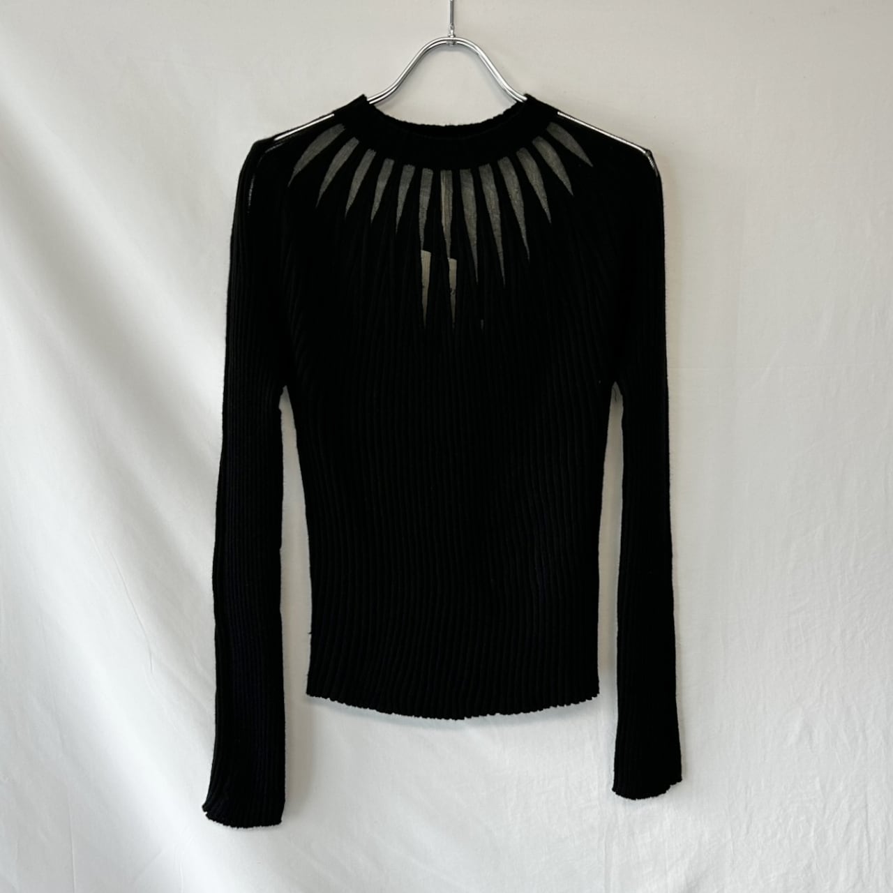 透かし編みリブニットトップス 長袖 タイトフィット セクシー&エレガント ブラック/ベージュ