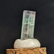 【318】　トルマリン　アフガニスタン産　1.97ct