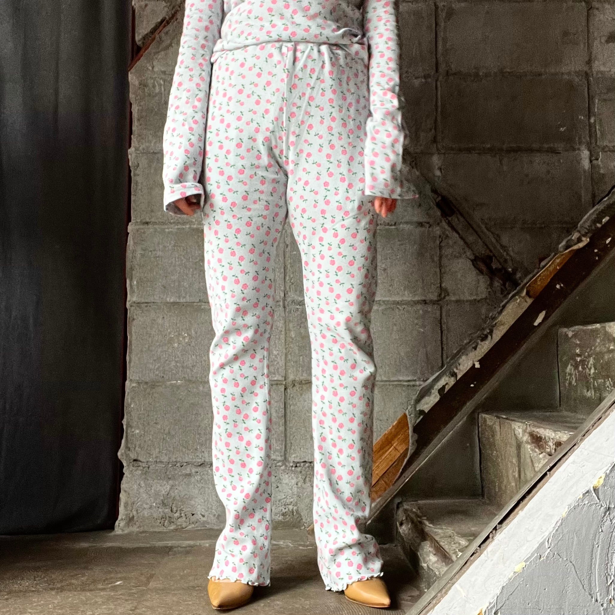 HOLIDAY SUPER RIB TOP FLOWER ホリデイ リブ 小花柄 HOLIDAY】 super rib pants (flower / blue） | olaf