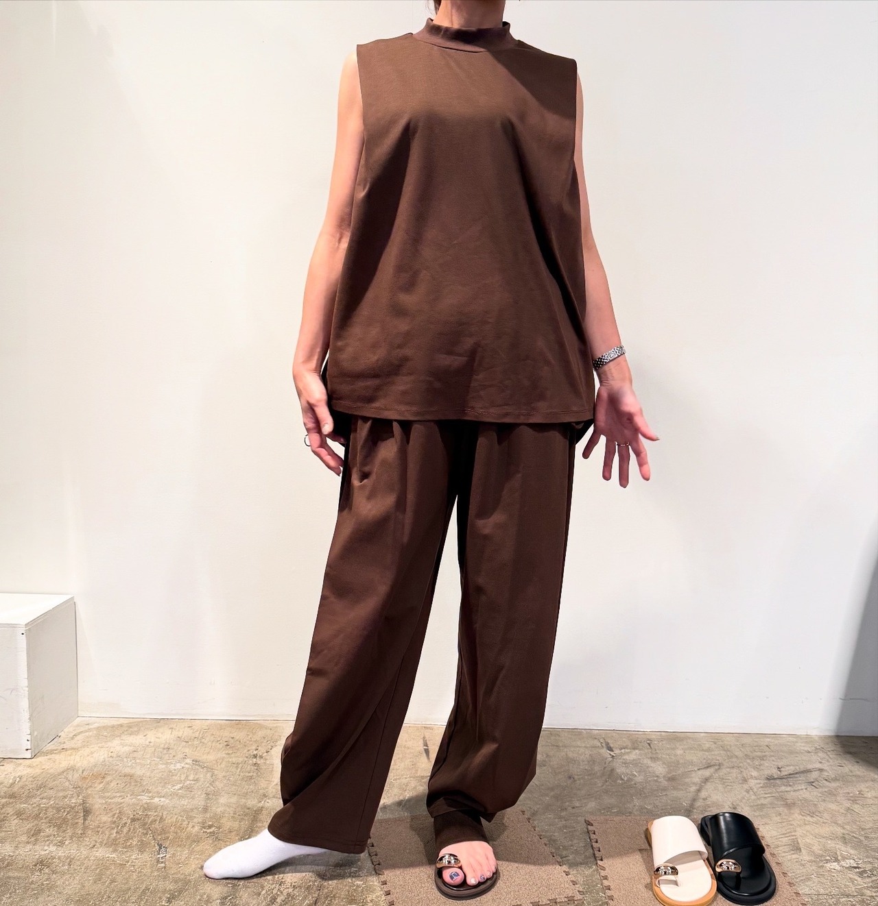 ルギバ lugiva tokyo 　C/Tスムースサイドタックカーヴィパンツ