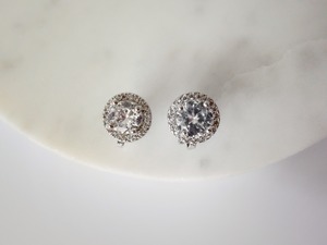 【再入荷】round stone earring