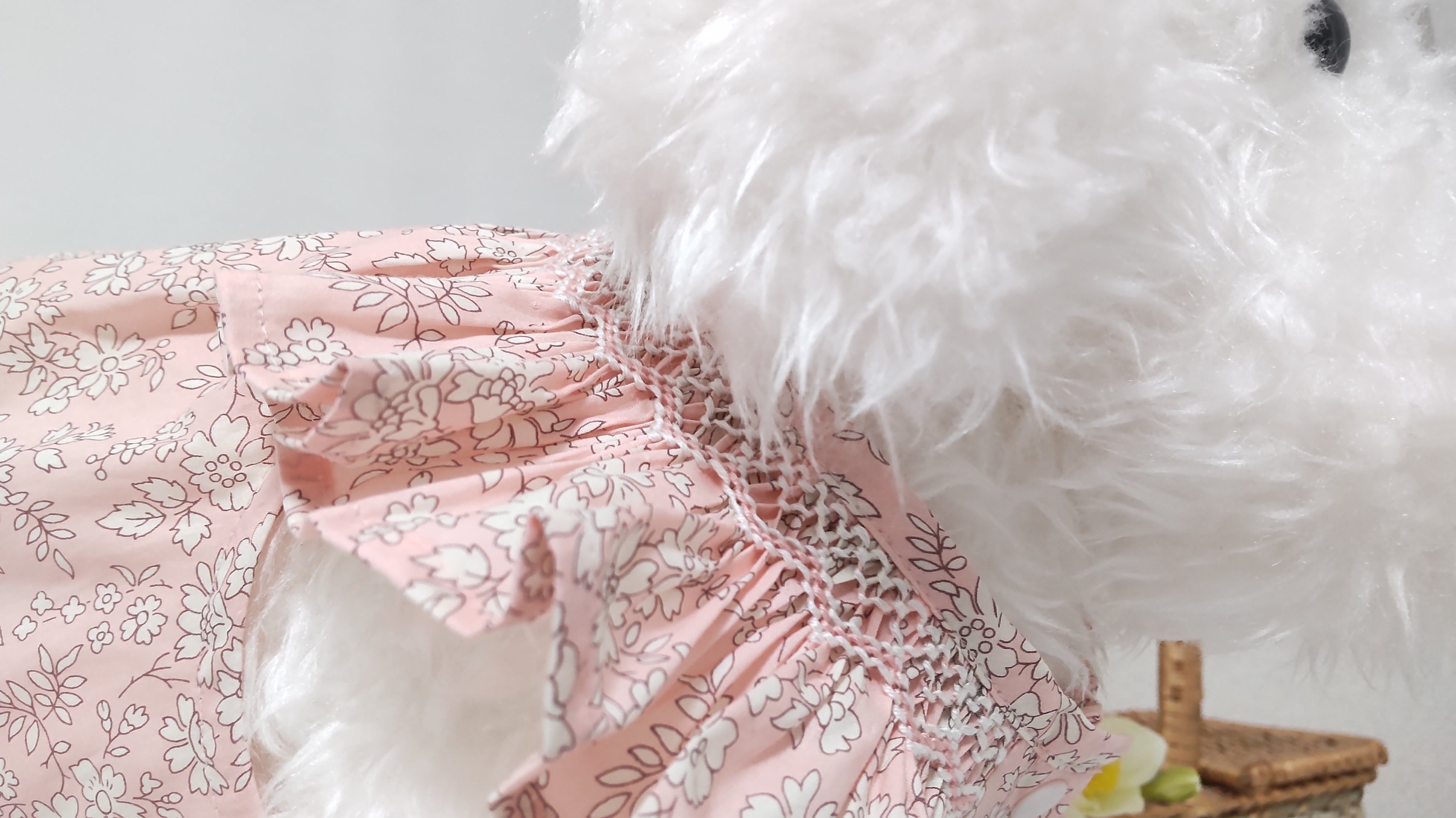 犬服 受注制作のスモッキング刺繍のリバティプリントドレス カペル柄