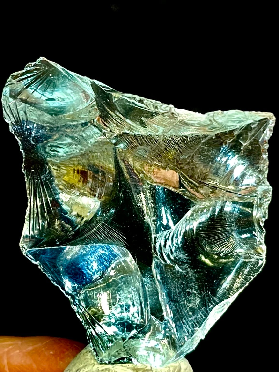 10) 可能性を最大限に引き出す!マウントシャスタ「アンダラ」原石