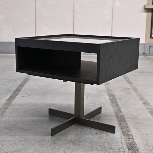 ★高級 イタリア製 Minotti モダン サイドテーブルb コーヒーテーブル ラウンドテーブル ガラス ミニテーブル ミノッティ イタリアモダン【中古家具/中古インテリア/USED家具ユーズド家具/リサイクル】