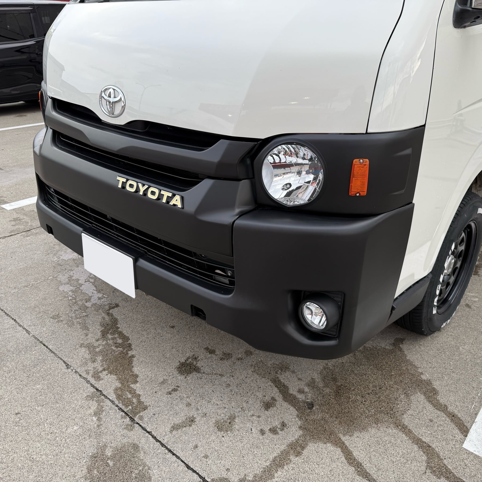 200系ハイエース4〜8型標準用丸目キット(ヘッドライト付)‼️ | garage270