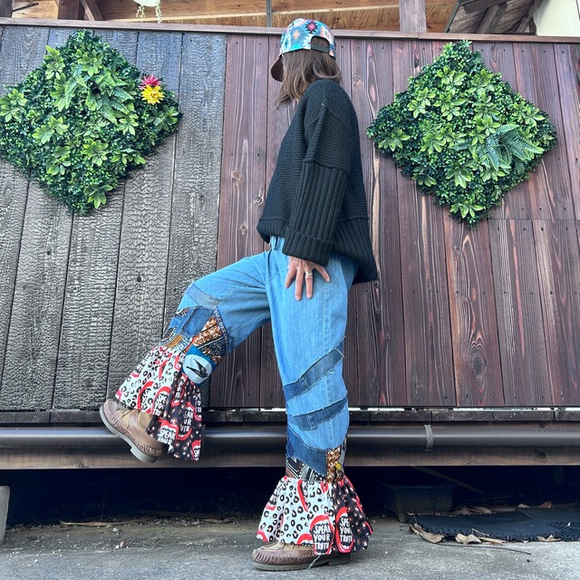 デニムリメイクフリルジーンズ