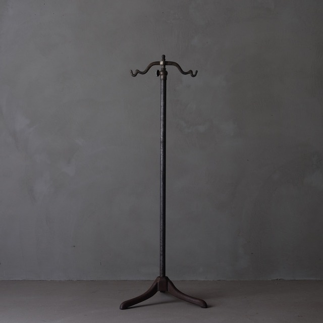 Hanger stand