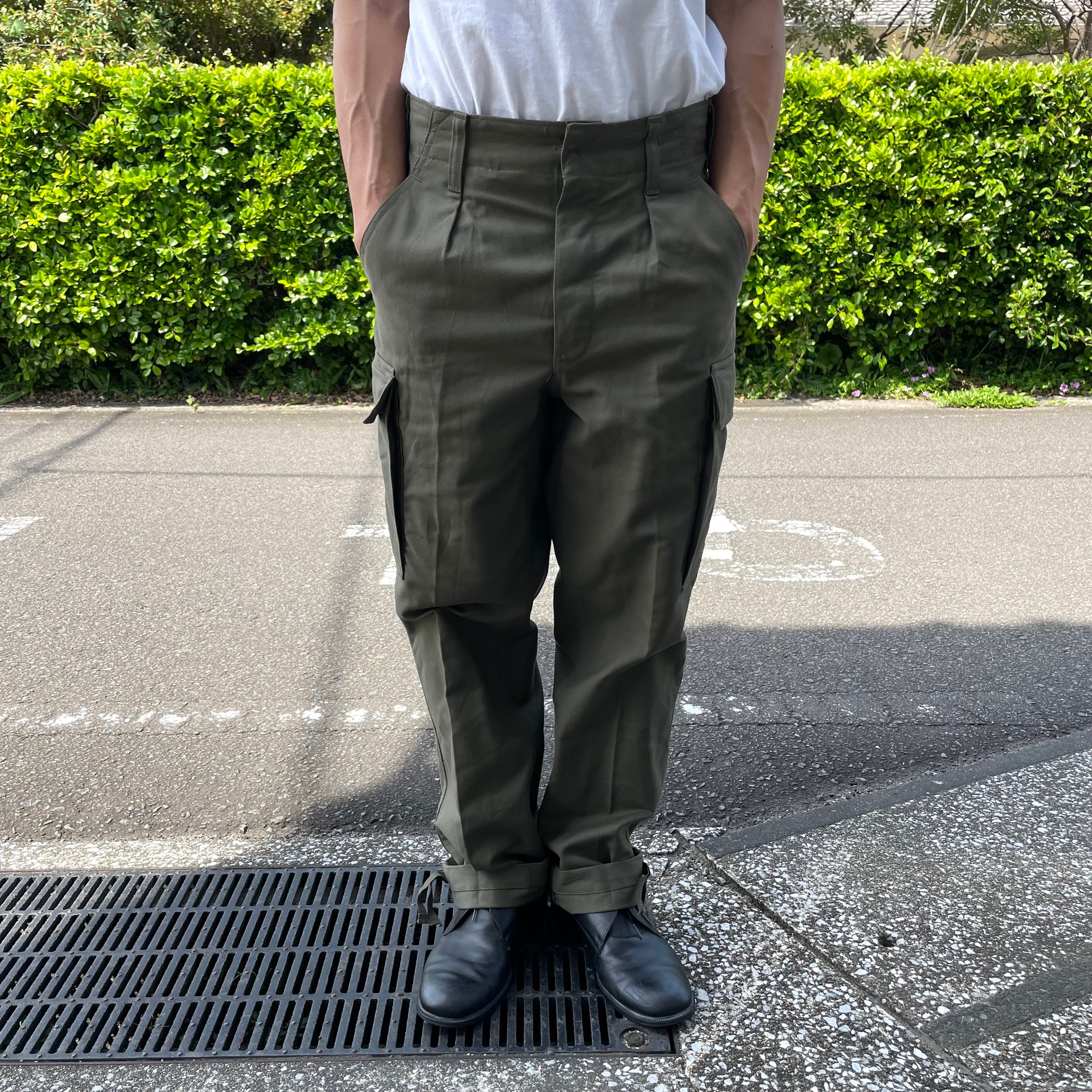 英国軍 イギリス軍 マルチカム ゴアテックス パンツ S W70〜W88 英国軍 イギリス軍 マルチカム ゴアテックス パンツ S W70〜W88