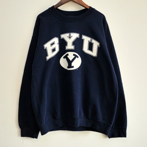 made in Honduras GILDAN BYU UNIVERSITY Sweat shirt{ホンジュラス製　ギルダン　ブリガムヤング　スエット　トレーナー　古着　メンズ}ユニセックス