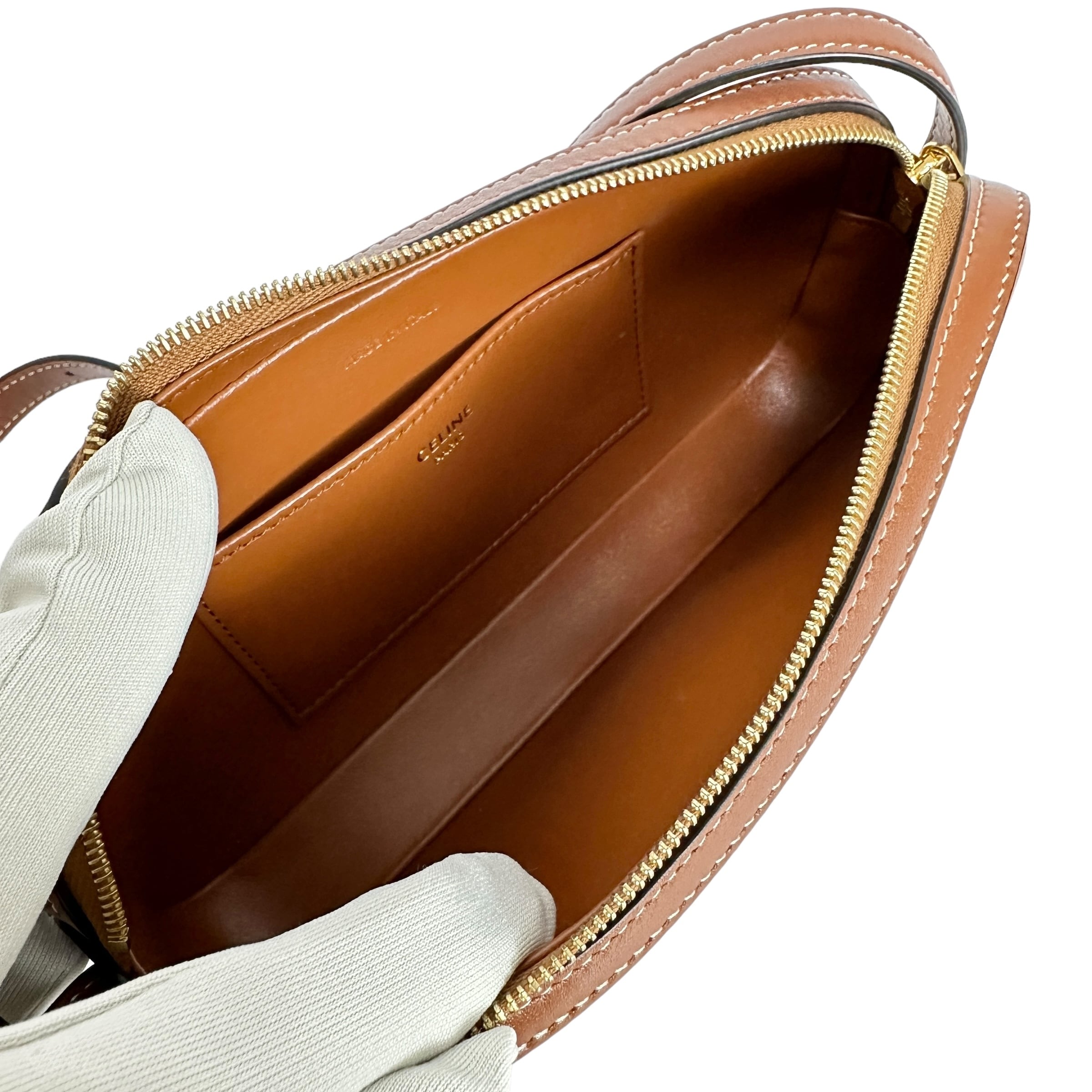 CELINE キュイールアンニュ　ロンググローブ 210.jpg