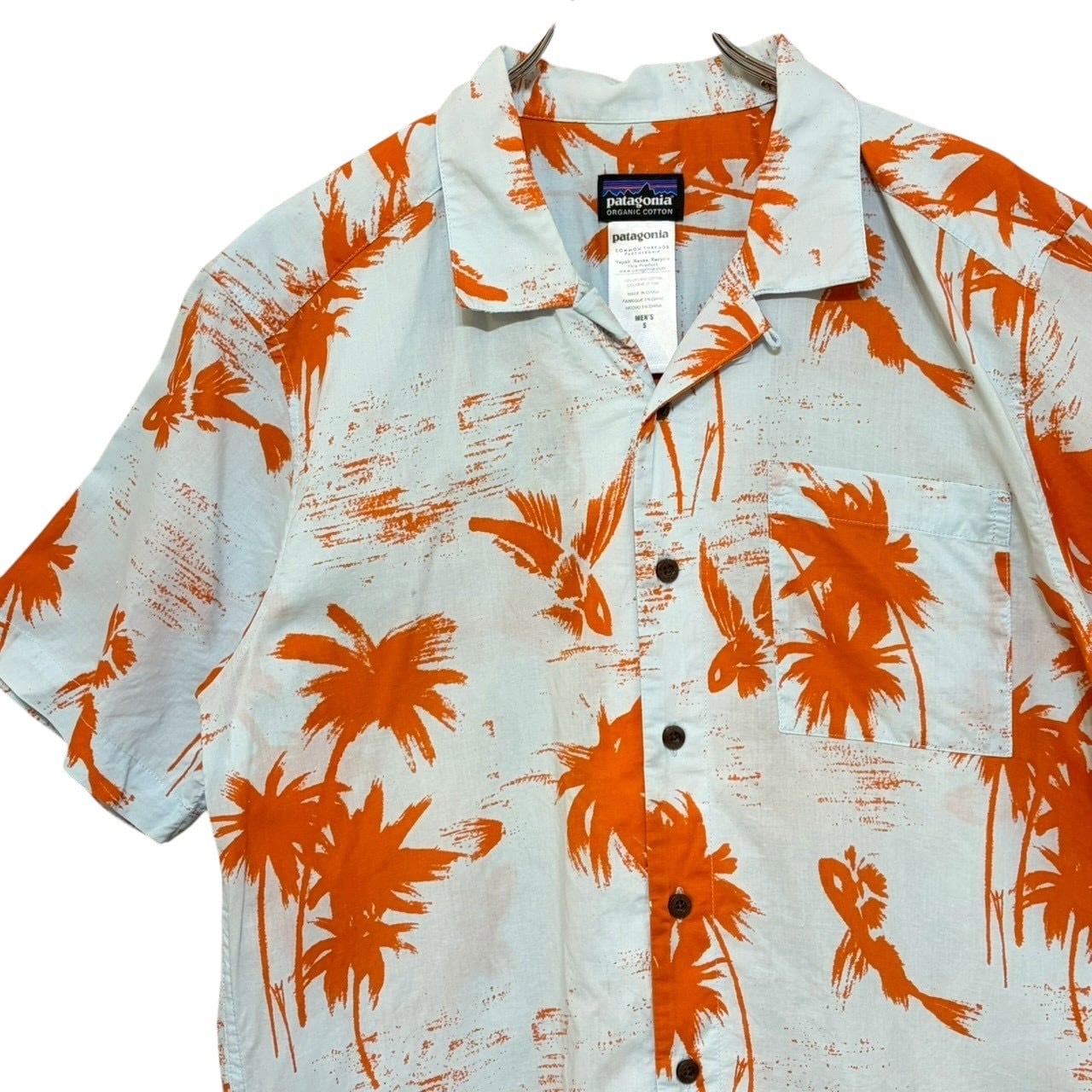 Patagonia 半袖シャツ 総柄 Lサイズ 43c1196bc8bf415826fc2d44446af5