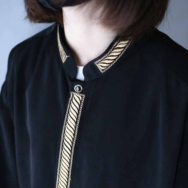 "刺繍" gold embroidery fly-front band-collar minimal mode shirt